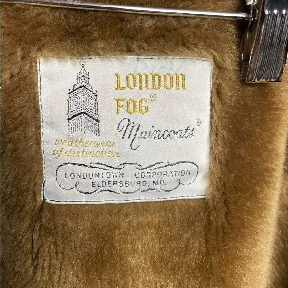 Vintage London Fog Men's Classic Tan khaki Trench Coat with zip liner medium 40
